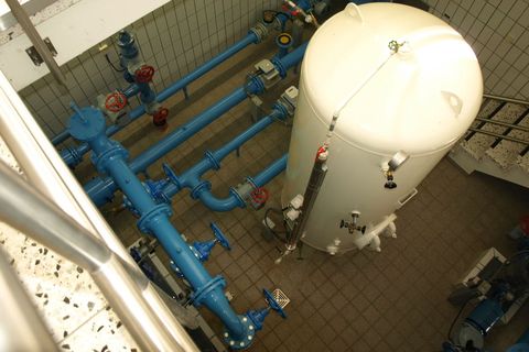 Ein Blick in den Technikraum der Wasserversorgung.